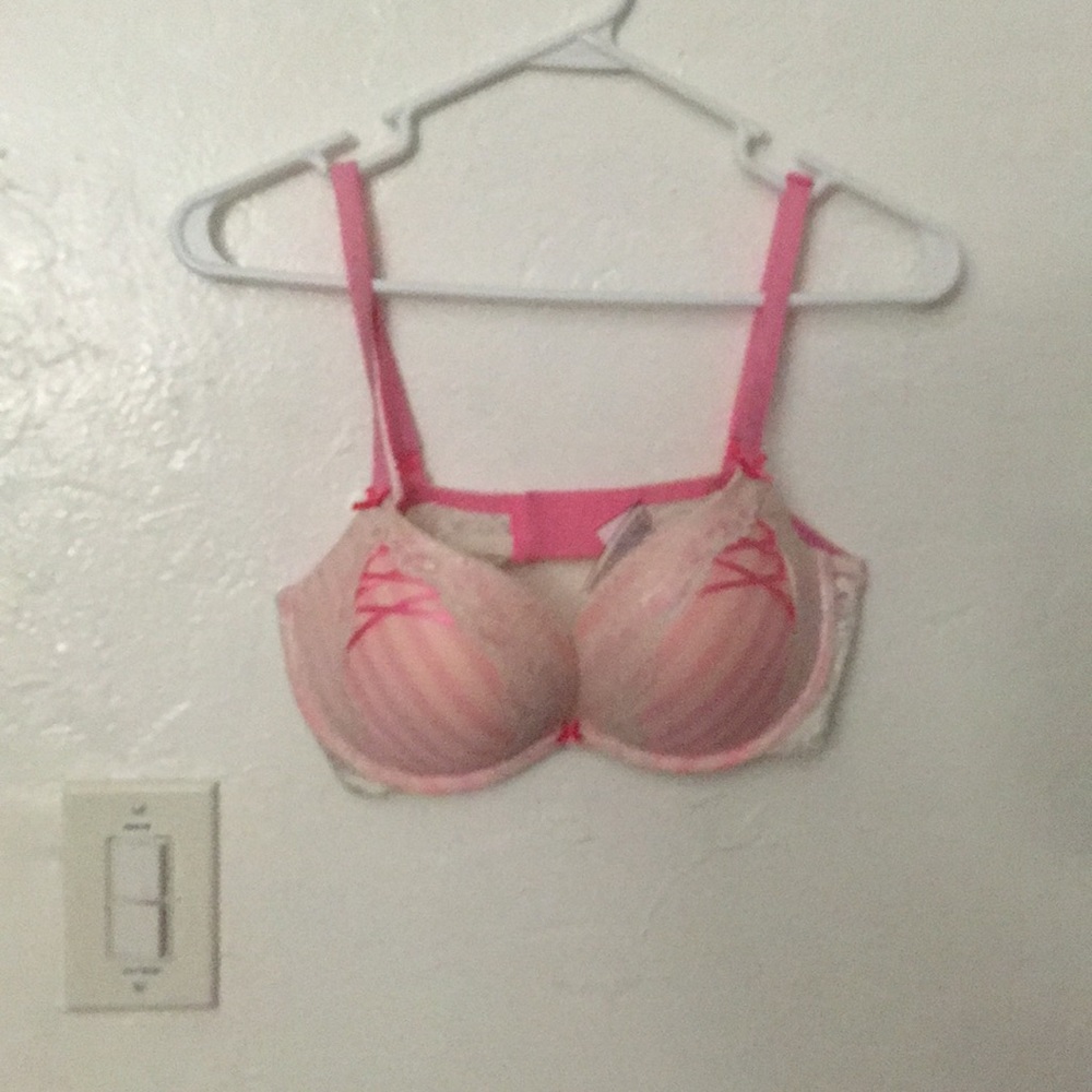 Victoria’s Secret bra